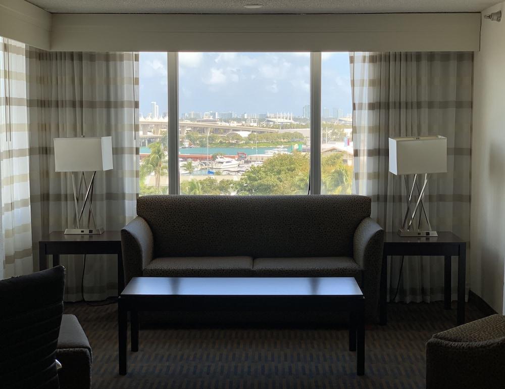 Holiday Inn Hotel Port Of Miami-Downtown By Ihg מראה חיצוני תמונה